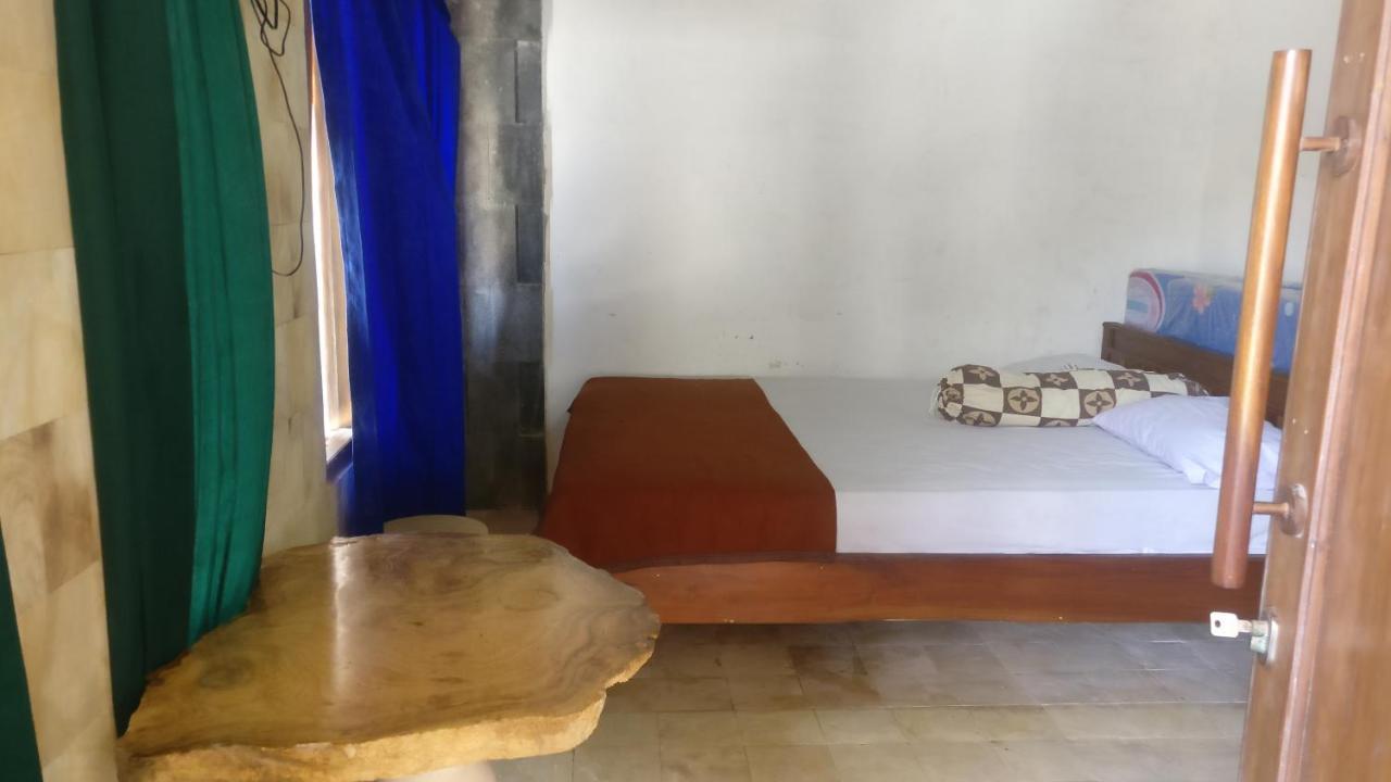 Hotel Kampoeng Drini Brono Exterior photo